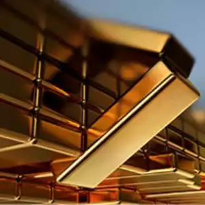 How does gold go after yield curve inverts?